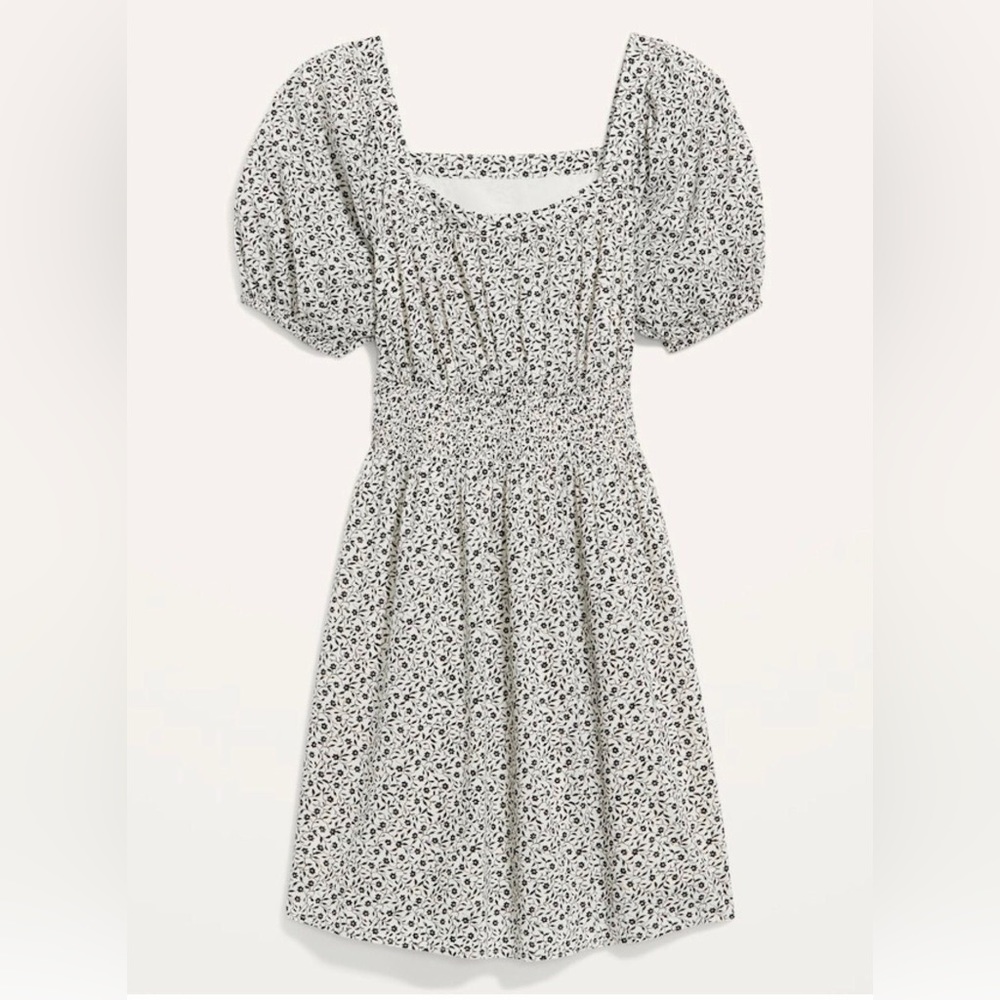 NWT Old Navy Shortsleeved Smocked Waist Mini Dress White + Black Floral Small